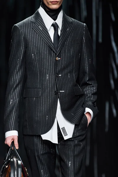 Look 135